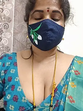 Snapshot of gaurika18 chatting on June 2026 05:15:02 PM gaurika18 online show from June 2026 05:15:02 PM