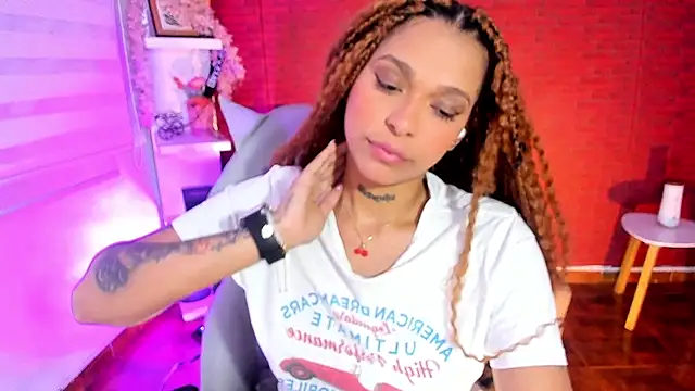 samantha simur online show from February 2025 02:06:02 AM