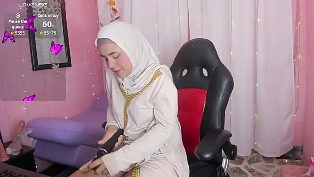 AliaAsad online show from November 2025 12:13:01 PM