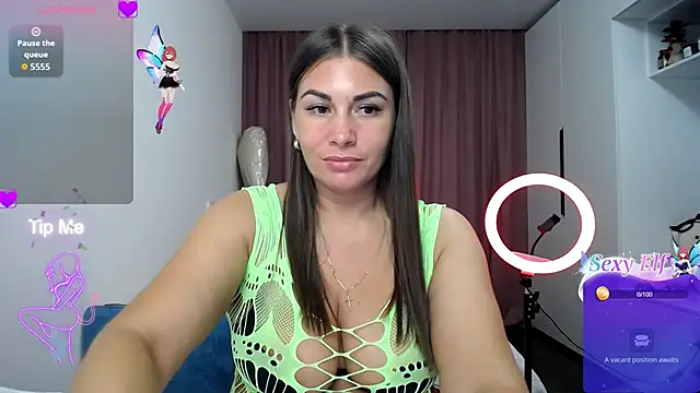 LinaSparks online show from April 2026 03:52:01 PM