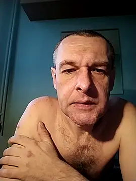 Andrzej-M online show from April 2026 05:28:01 PM