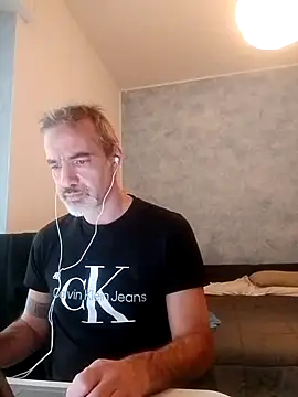 Snapshot of Marcolino183 chatting on December 2024 10:13:01 AM Marcolino183 online show from December 2024 10:13:01 AM