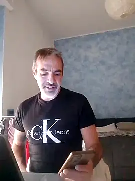 Snapshot of Marcolino183 chatting on January 2025 02:13:01 PM Marcolino183 online show from January 2025 02:13:01 PM