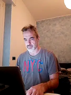 Snapshot of Marcolino183 chatting on February 2025 03:49:02 PM Marcolino183 online show from February 2025 03:49:02 PM