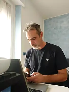 Snapshot of Marcolino183 chatting on February 2025 09:36:02 AM Marcolino183 online show from February 2025 09:36:02 AM