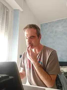 Snapshot of Marcolino183 chatting on March 2025 01:50:02 PM Marcolino183 online show from March 2025 01:50:02 PM