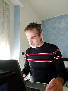 Snapshot of Marcolino183 chatting on March 2025 09:45:02 AM Marcolino183 online show from March 2025 09:45:02 AM