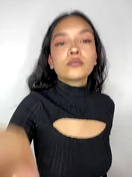 Snapshot of baby_lizy chatting on December 2024 07:03:01 PM baby lizy online show from December 2024 07:03:01 PM