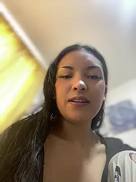 Snapshot of baby_lizy chatting on May 2026 12:55:02 PM baby lizy online show from May 2026 12:55:02 PM
