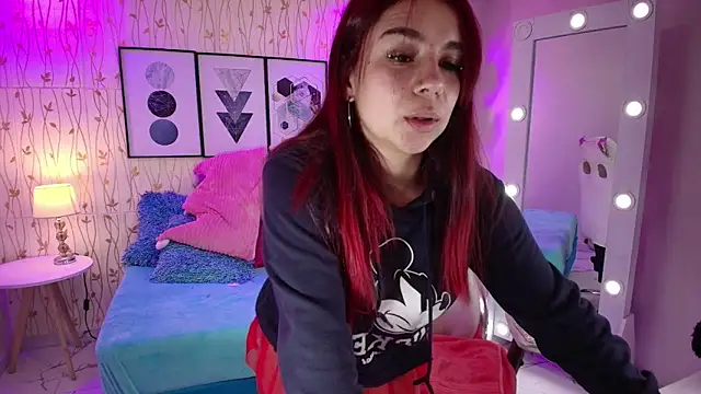 Snapshot of Gabby_evanns chatting on December 2024 12:00:02 PM Gabby evanns online show from December 2024 12:00:02 PM