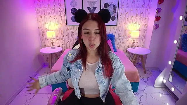 Snapshot of Gabby_evanns chatting on January 2025 12:24:01 PM Gabby evanns online show from January 2025 12:24:01 PM