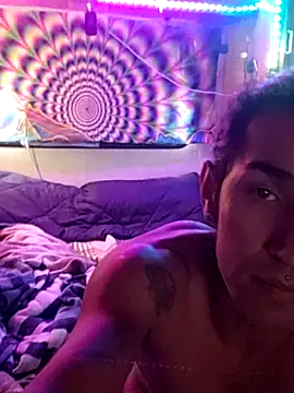 LargeDominoes online show from April 2026 05:47:01 PM