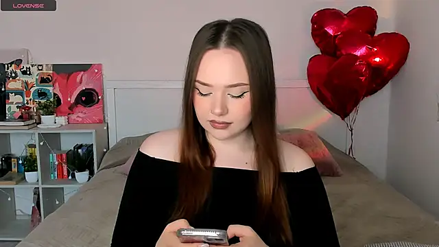 Snapshot of LittleKiitten chatting on June 2026 03:16:01 PM LittleKiitten online show from June 2026 03:16:01 PM