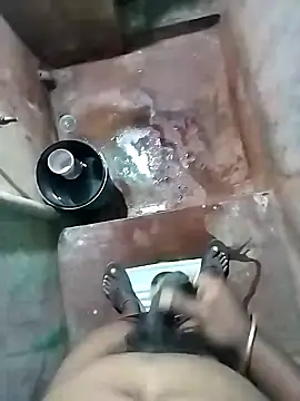 Snapshot of Karthik924 chatting on February 2025 12:14:01 AM Karthik924 online show from February 2025 12:14:01 AM