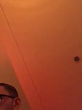 Snapshot of kasper9677 chatting on March 2025 04:20:02 AM kasper9677 online show from March 2025 04:20:02 AM