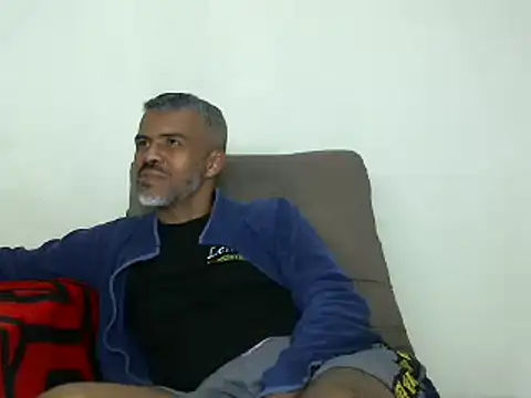 Snapshot of yourprivateproperty chatting on March 2025 07:46:01 PM yourprivateproperty online show from March 2025 07:46:01 PM