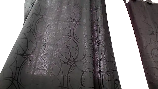 Kitten Hot  online show from November 2025 09:18:01 PM