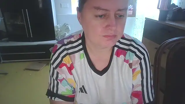 Snapshot of Meliss_Official9 chatting on February 2026 12:09:02 PM Meliss Official9 online show from February 2026 12:09:02 PM