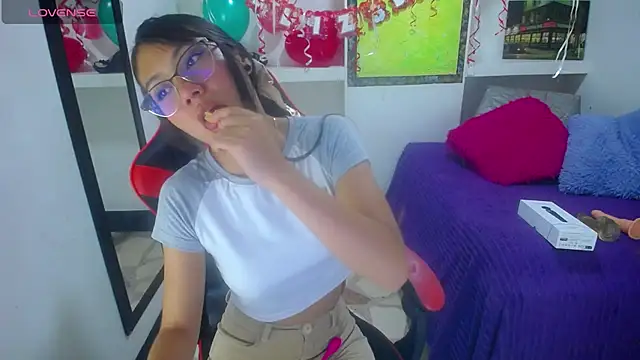 Catalehia Milk online show from February 2025 07:30:02 PM