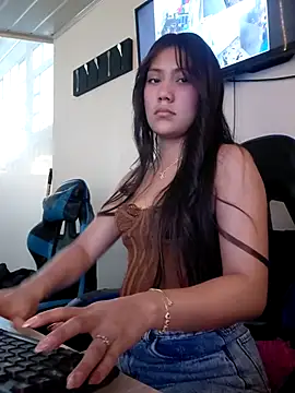 Catalehia Milk online show from April 2026 10:40:02 PM