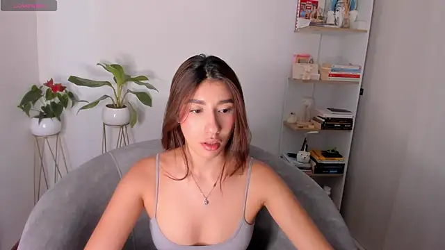 danna davis18 online show from December 2024 07:14:01 PM