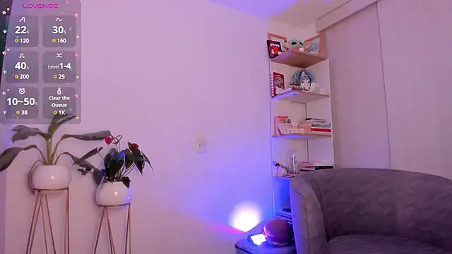 danna davis18 online show from December 2024 03:41:01 PM