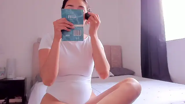 danna davis18 online show from February 2025 07:49:01 PM