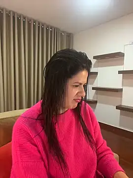 Snapshot of Alice_Biel chatting on January 2025 11:35:02 AM Alice Biel online show from January 2025 11:35:02 AM