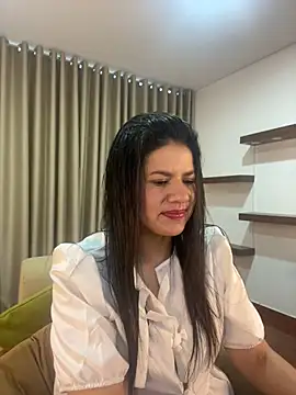 Snapshot of Alice_Biel chatting on January 2025 12:45:02 PM Alice Biel online show from January 2025 12:45:02 PM