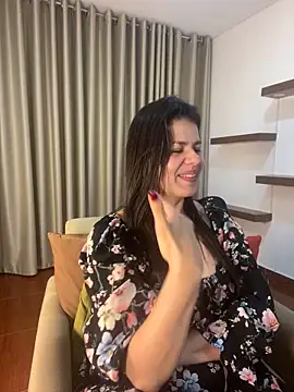 Snapshot of Alice_Biel chatting on February 2025 03:30:02 AM Alice Biel online show from February 2025 03:30:02 AM