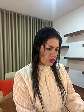 Snapshot of Alice_Biel chatting on February 2025 11:04:01 AM Alice Biel online show from February 2025 11:04:01 AM