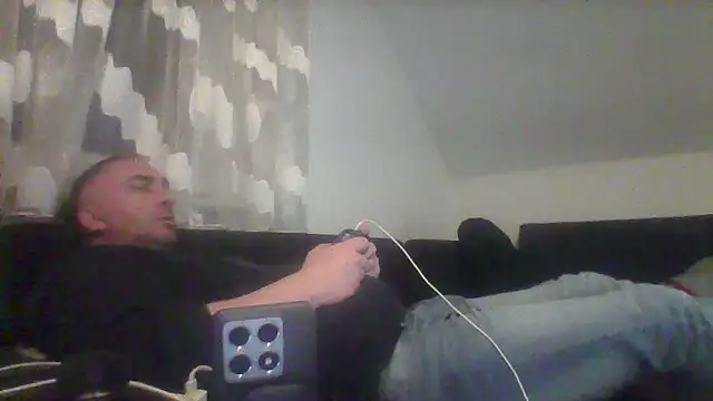 Snapshot of NewyorkDimi chatting on February 2025 03:02:02 AM NewyorkDimi online show from February 2025 03:02:02 AM