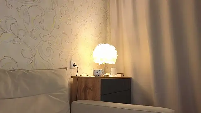 Snapshot of elsa_limerence chatting on April 2026 05:15:01 PM elsa limerence online show from April 2026 05:15:01 PM