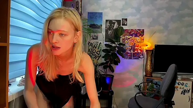 Snapshot of Evvie_Summn1 chatting on February 2025 05:34:02 AM Evvie Summn1 online show from February 2025 05:34:02 AM