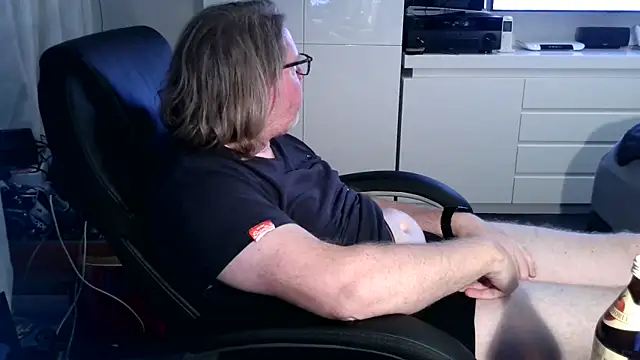 VSteph online show from October 2025 10:31:01 PM