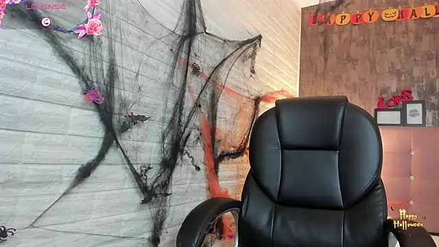 Snapshot of alice__tylor chatting on November 2025 11:34:01 AM alice tylor online show from November 2025 11:34:01 AM