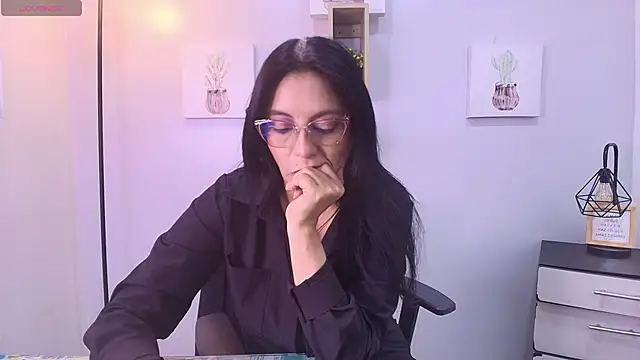 Zuzana21 online show from April 2026 01:01:01 PM