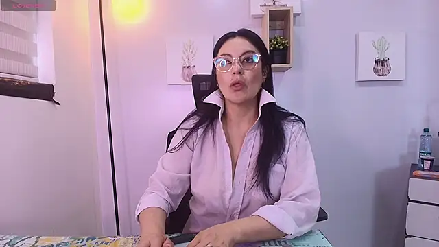 Zuzana21 online show from May 2026 01:29:02 PM