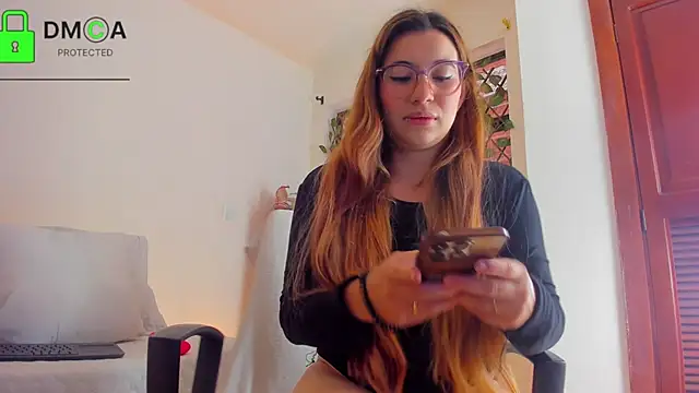 kathryn07 online show from March 2026 01:40:02 PM