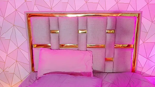 nina carther online show from April 2026 12:53:02 PM