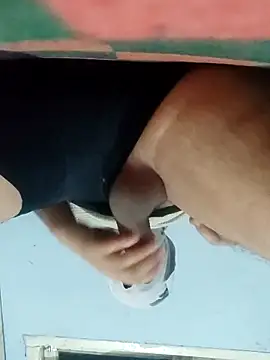 Snapshot of Mimoudik chatting on March 2026 12:14:01 AM Mimoudik online show from March 2026 12:14:01 AM