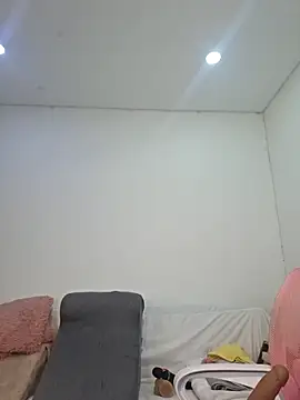 Anal Luucia online show from April 2026 12:04:01 PM