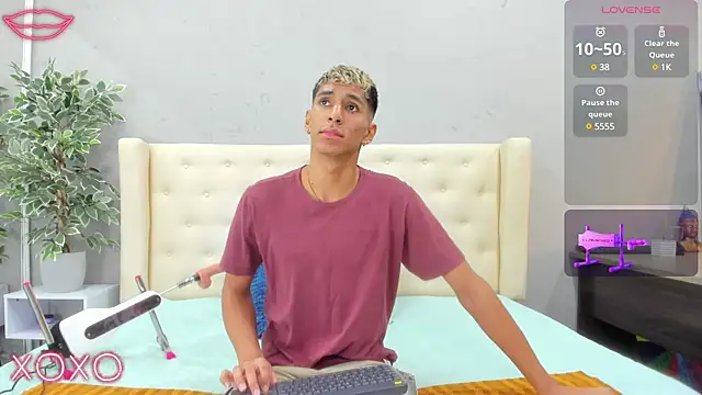 kieran derek online show from March 2025 03:21:02 AM