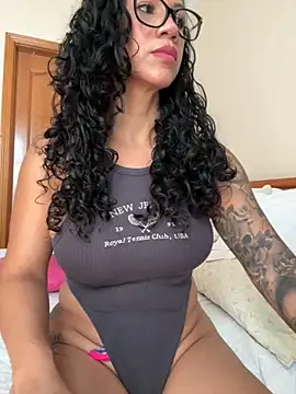 soli-lov online show from November 2025 10:32:02 AM