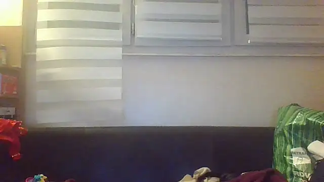 unejeunebrat81 online show from January 2025 02:58:01 AM