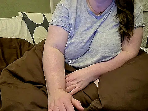 Snapshot of MarthaBriest chatting on May 2026 03:03:02 AM MarthaBriest online show from May 2026 03:03:02 AM
