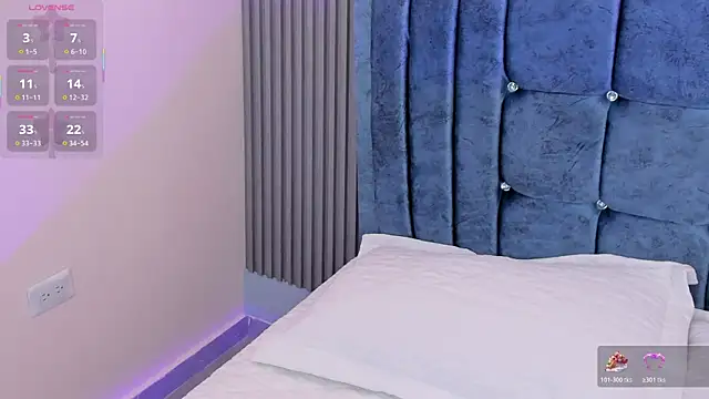 pretty sunlight  online show from April 2026 04:28:02 PM