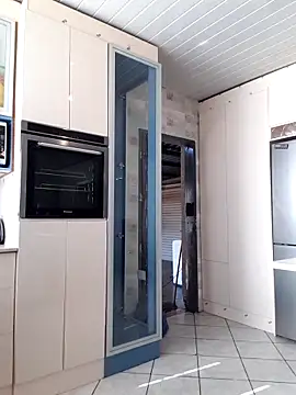 TheSweetBerry online show from October 2025 06:11:01 AM