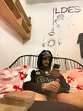 Snapshot of Tomito14 chatting on September 2025 01:02:02 PM Tomito14 online show from September 2025 01:02:02 PM