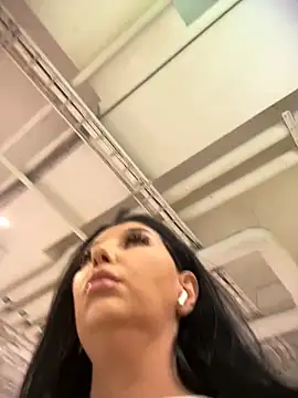 Snapshot of Tisha_Busty chatting on October 2025 01:22:02 PM Tisha Busty online show from October 2025 01:22:02 PM